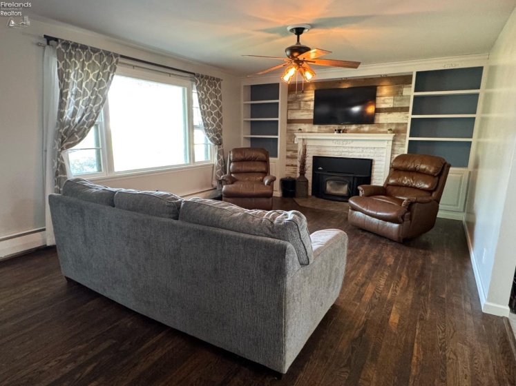 5685 Young Road, Bellevue, 44811, 3 Bedroom Bedrooms, ,2 BathroomBathrooms,Residential,For Sale,Young,20263473