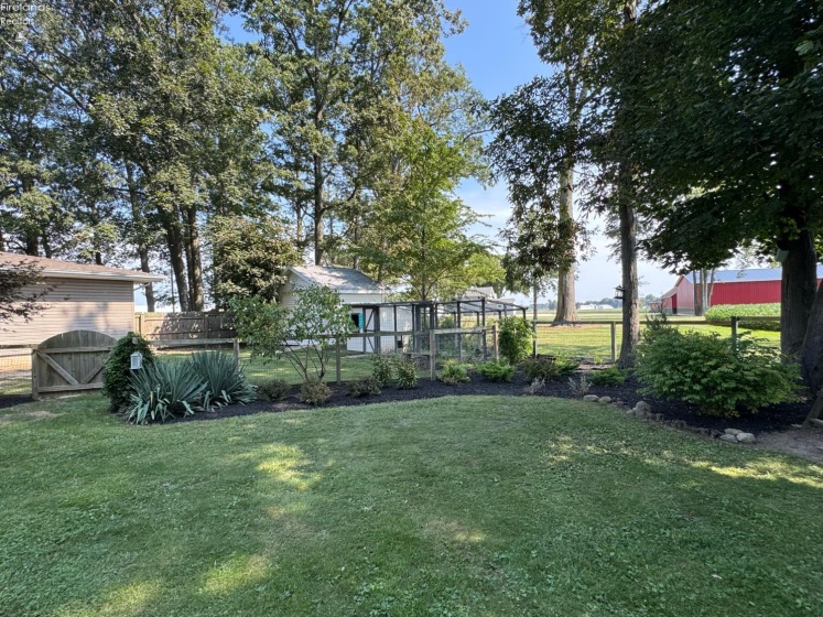 5685 Young Road, Bellevue, 44811, 3 Bedroom Bedrooms, ,2 BathroomBathrooms,Residential,For Sale,Young,20263473