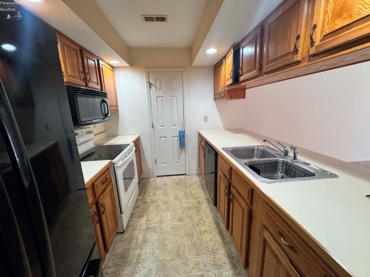 316 Rivers Edge Drive, Huron, 44839, 3 Bedroom Bedrooms, ,2 BathroomBathrooms,Residential,For Sale,Rivers Edge,20263553