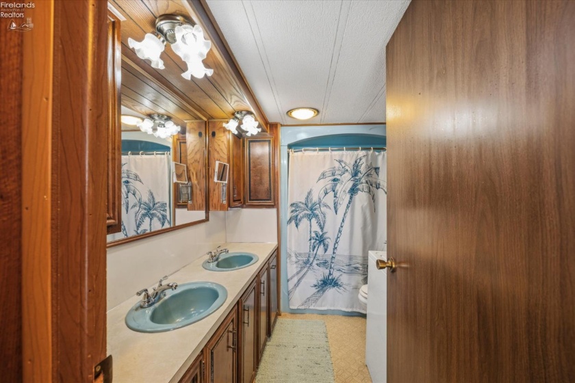 83 Rathbun Drive, Marblehead, 43440, 2 Bedroom Bedrooms, ,1 BathroomBathrooms,Residential,For Sale,Rathbun,20263489