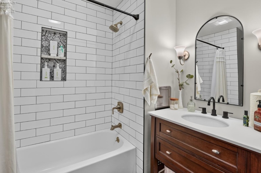 632 Beech, Oberlin, 44074, 3 Bedroom Bedrooms, ,2 BathroomBathrooms,Residential,For Sale,Beech,20263555