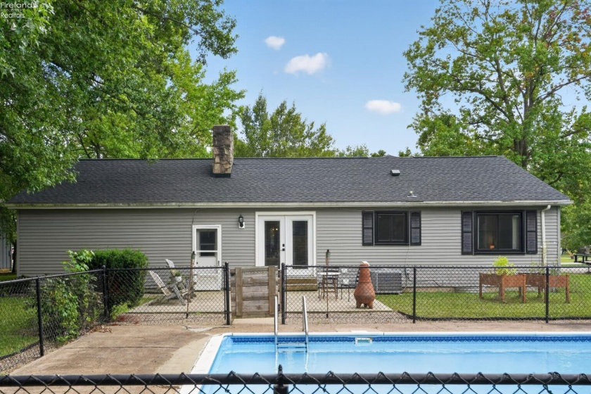 632 Beech, Oberlin, 44074, 3 Bedroom Bedrooms, ,2 BathroomBathrooms,Residential,For Sale,Beech,20263555