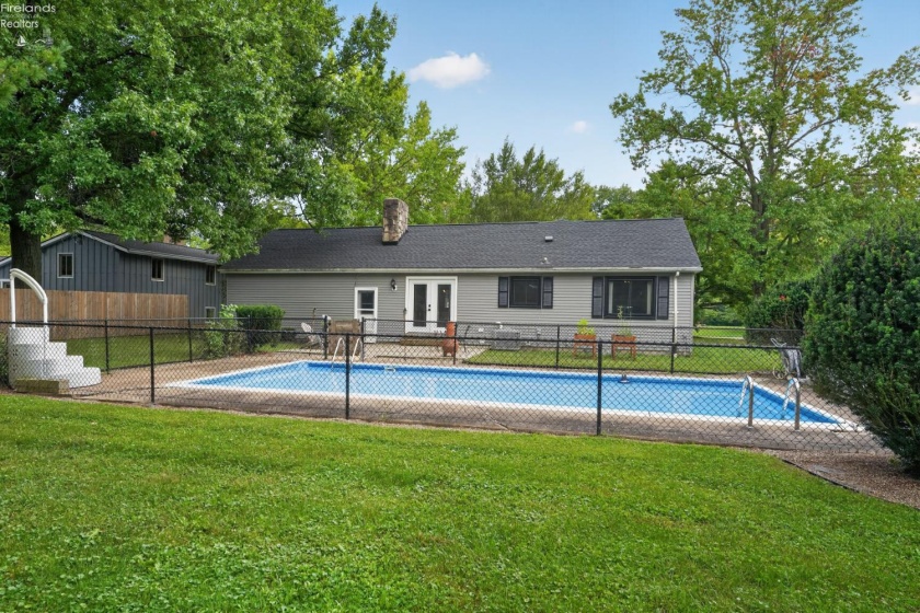 632 Beech, Oberlin, 44074, 3 Bedroom Bedrooms, ,2 BathroomBathrooms,Residential,For Sale,Beech,20263555