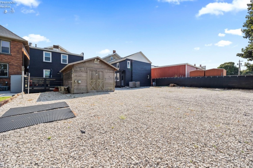 313 Market Street, Sandusky, 44870, ,2 BathroomBathrooms,Residential,For Sale,Market,20263479