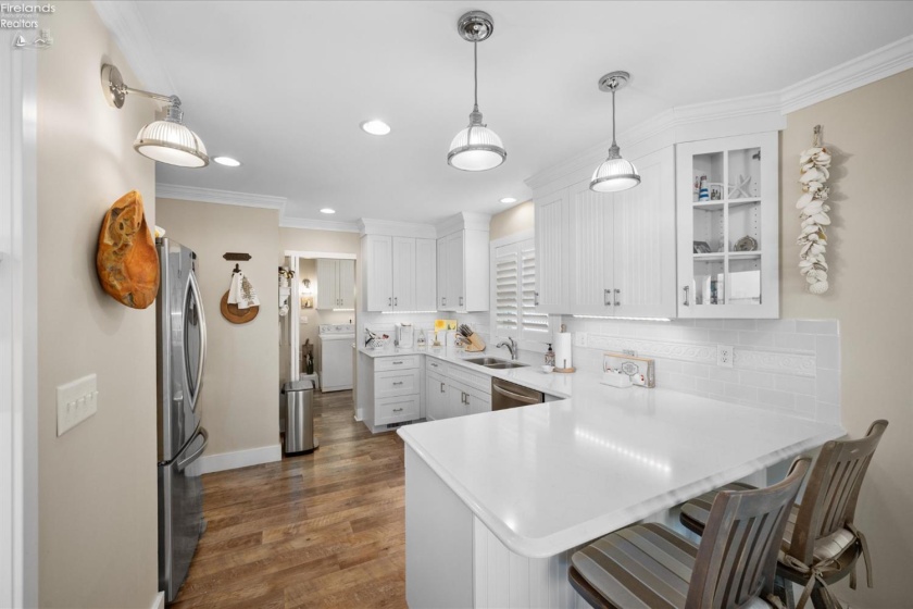 106 Lakeshore Drive, Marblehead, 43440, 2 Bedroom Bedrooms, ,2 BathroomBathrooms,Residential,For Sale,Lakeshore,20263558