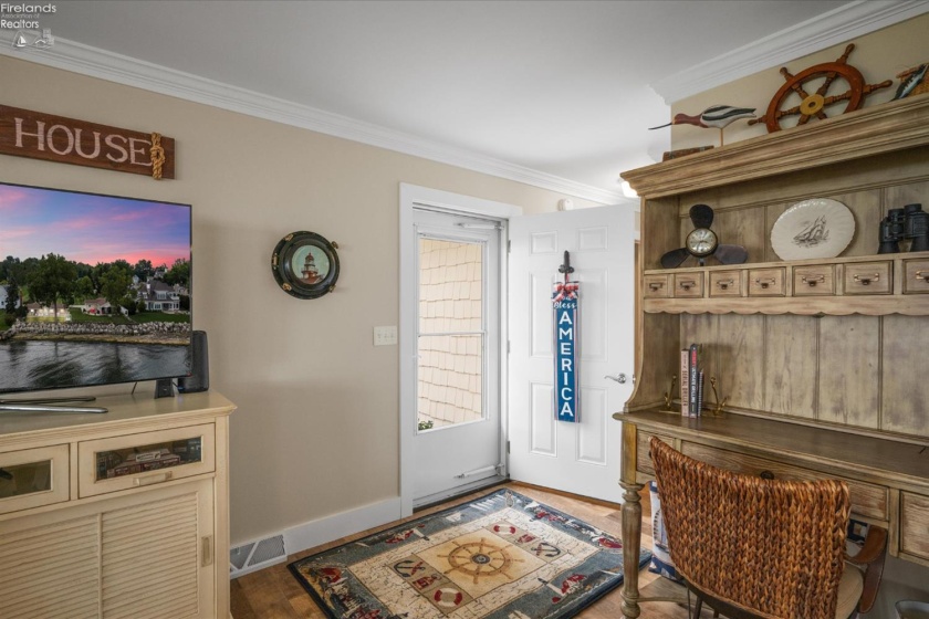 106 Lakeshore Drive, Marblehead, 43440, 2 Bedroom Bedrooms, ,2 BathroomBathrooms,Residential,For Sale,Lakeshore,20263558