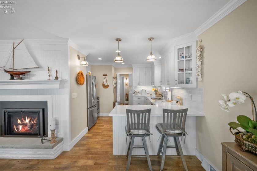 106 Lakeshore Drive, Marblehead, 43440, 2 Bedroom Bedrooms, ,2 BathroomBathrooms,Residential,For Sale,Lakeshore,20263558