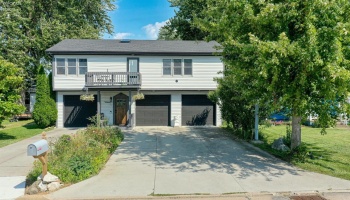 616 Superior Street, Sandusky, 44870, 2 Bedroom Bedrooms, ,3 BathroomBathrooms,Residential,For Sale,Superior,20263537