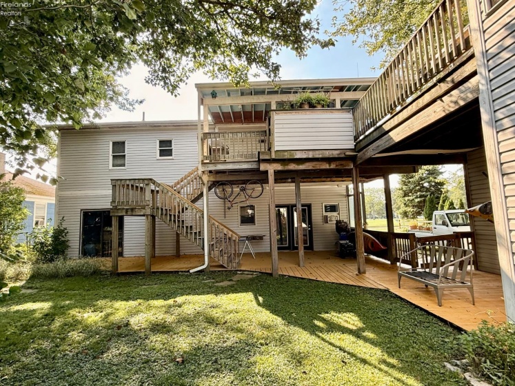 616 Superior Street, Sandusky, 44870, 2 Bedroom Bedrooms, ,3 BathroomBathrooms,Residential,For Sale,Superior,20263537