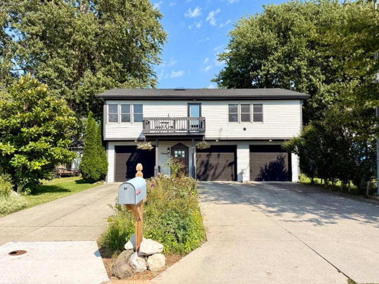 616 Superior Street, Sandusky, 44870, 2 Bedroom Bedrooms, ,3 BathroomBathrooms,Residential,For Sale,Superior,20263537