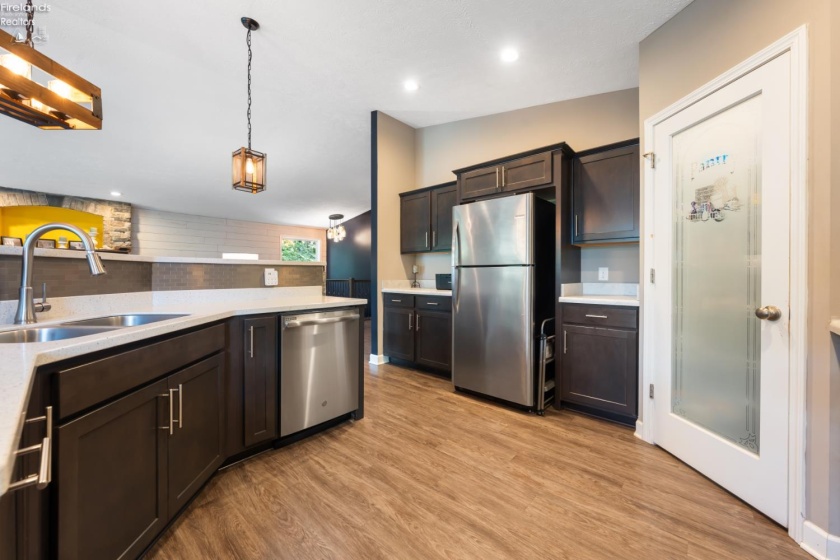 3175 Memorial Shoreway Drive, Marblehead, 43440, 3 Bedroom Bedrooms, ,2 BathroomBathrooms,Residential,For Sale,Memorial Shoreway,20263513