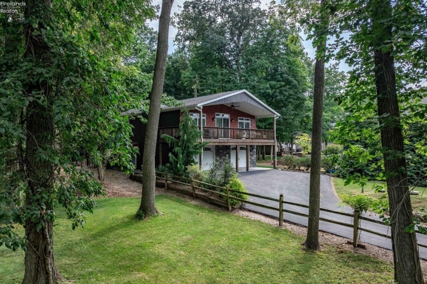 3175 Memorial Shoreway Drive, Marblehead, 43440, 3 Bedroom Bedrooms, ,2 BathroomBathrooms,Residential,For Sale,Memorial Shoreway,20263513