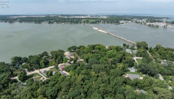 3175 Memorial Shoreway Drive, Marblehead, 43440, 3 Bedroom Bedrooms, ,2 BathroomBathrooms,Residential,For Sale,Memorial Shoreway,20263513