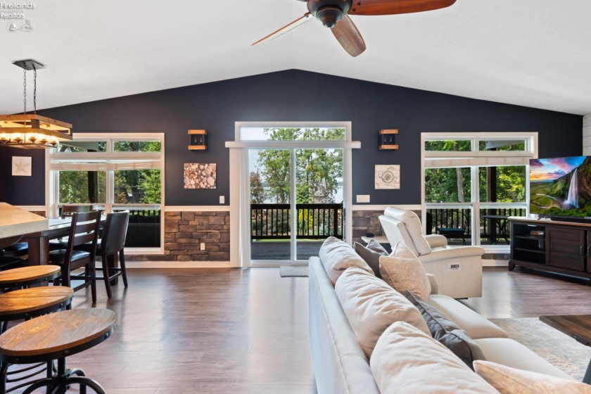 3175 Memorial Shoreway Drive, Marblehead, 43440, 3 Bedroom Bedrooms, ,2 BathroomBathrooms,Residential,For Sale,Memorial Shoreway,20263513