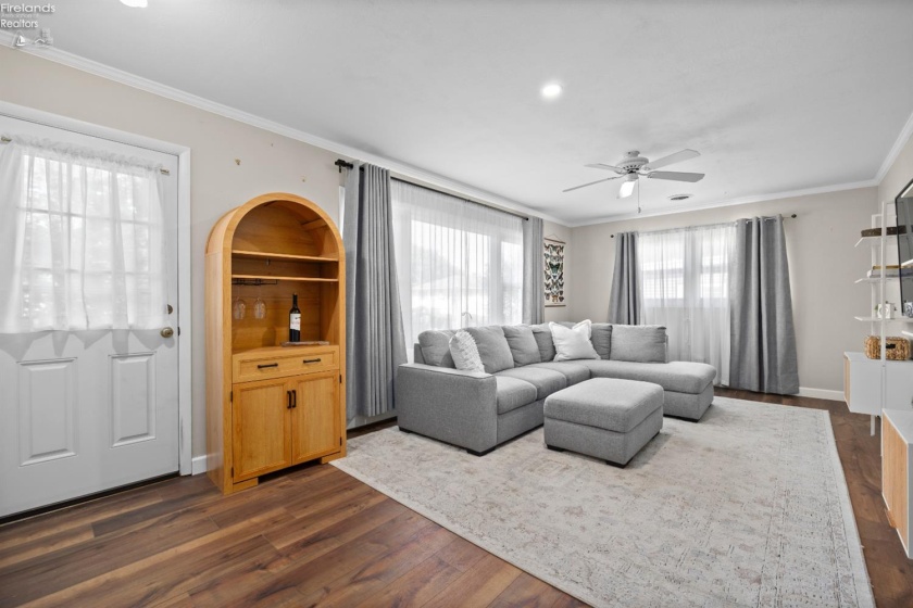 541 Lincoln Avenue, Huron, 44839, 3 Bedroom Bedrooms, ,2 BathroomBathrooms,Residential,For Sale,Lincoln,20263420