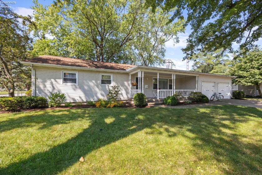 541 Lincoln Avenue, Huron, 44839, 3 Bedroom Bedrooms, ,2 BathroomBathrooms,Residential,For Sale,Lincoln,20263420