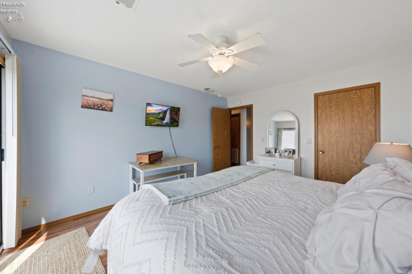 172 Clinton Reef Drive, Port Clinton, 43452, 2 Bedroom Bedrooms, ,1 BathroomBathrooms,Residential,For Sale,Clinton Reef,20263484