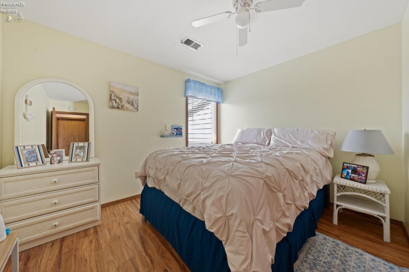 172 Clinton Reef Drive, Port Clinton, 43452, 2 Bedroom Bedrooms, ,1 BathroomBathrooms,Residential,For Sale,Clinton Reef,20263484