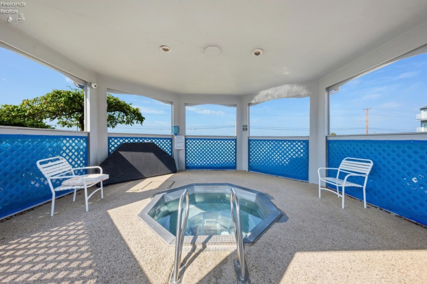 172 Clinton Reef Drive, Port Clinton, 43452, 2 Bedroom Bedrooms, ,1 BathroomBathrooms,Residential,For Sale,Clinton Reef,20263484
