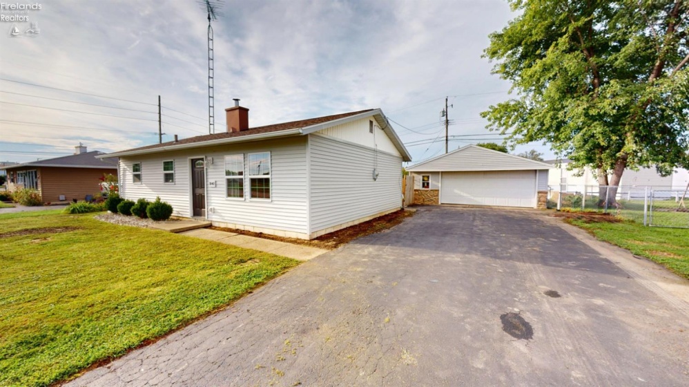 1840 Oak Lane, Fremont, 43420, 3 Bedroom Bedrooms, ,1 BathroomBathrooms,Residential,For Sale,Oak,20263542