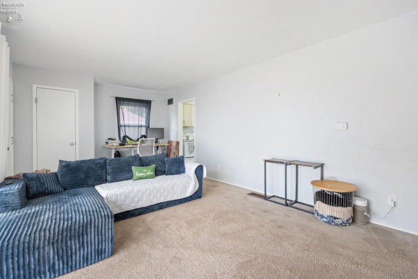 117 6th Street, Port Clinton, 43452, 3 Bedroom Bedrooms, ,1 BathroomBathrooms,Residential,For Sale,6th,20263482