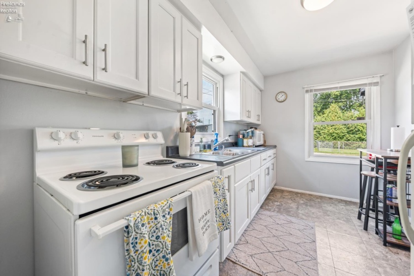 117 6th Street, Port Clinton, 43452, 3 Bedroom Bedrooms, ,1 BathroomBathrooms,Residential,For Sale,6th,20263482