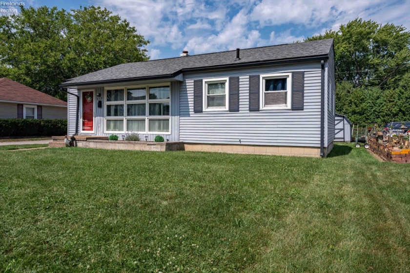 117 6th Street, Port Clinton, 43452, 3 Bedroom Bedrooms, ,1 BathroomBathrooms,Residential,For Sale,6th,20263482