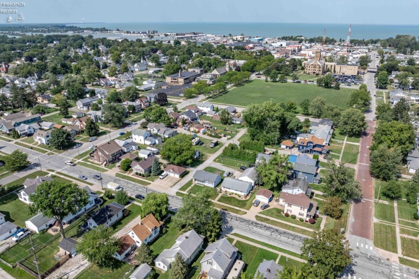 117 6th Street, Port Clinton, 43452, 3 Bedroom Bedrooms, ,1 BathroomBathrooms,Residential,For Sale,6th,20263482