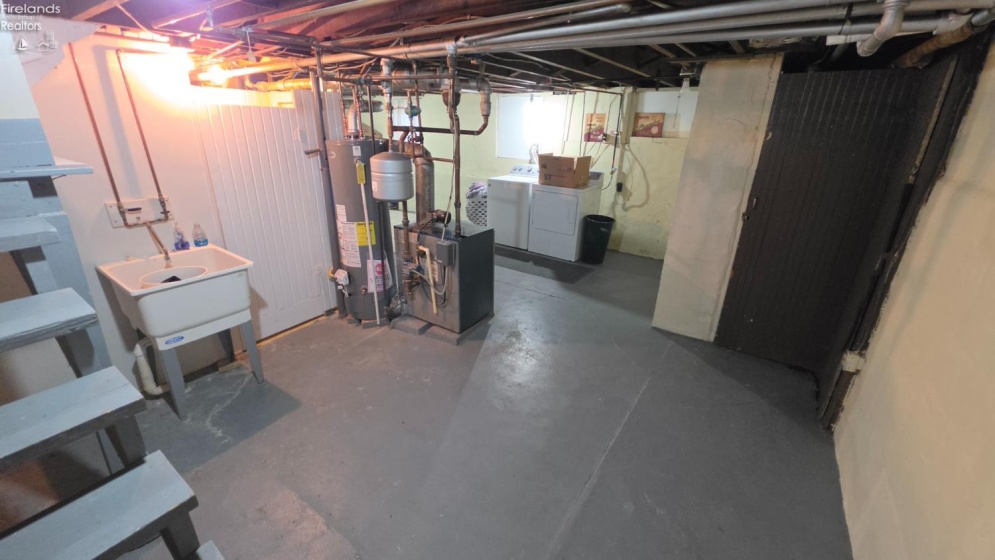 82 Liberty Street, Tiffin, 44883, 3 Bedroom Bedrooms, ,2 BathroomBathrooms,Residential,For Sale,Liberty,20263557