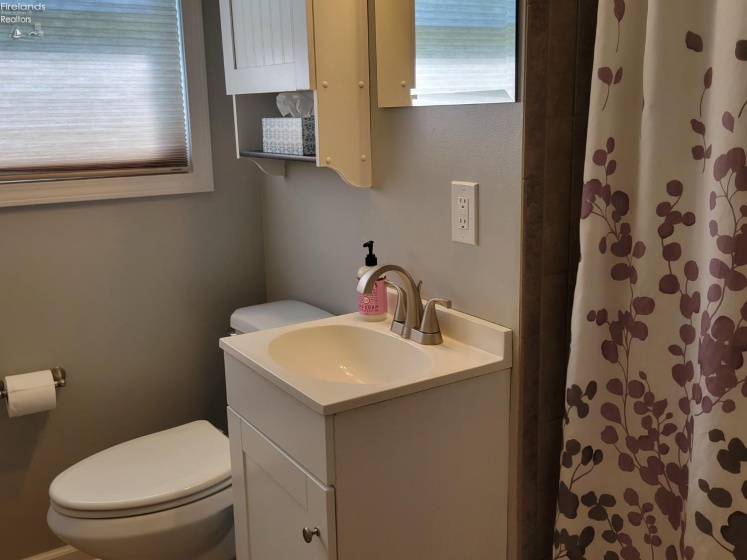 5006 Columbus Avenue, Sandusky, 44870, 3 Bedroom Bedrooms, ,1 BathroomBathrooms,Residential,For Sale,Columbus,20263511