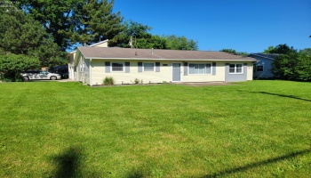5006 Columbus Avenue, Sandusky, 44870, 3 Bedroom Bedrooms, ,1 BathroomBathrooms,Residential,For Sale,Columbus,20263511