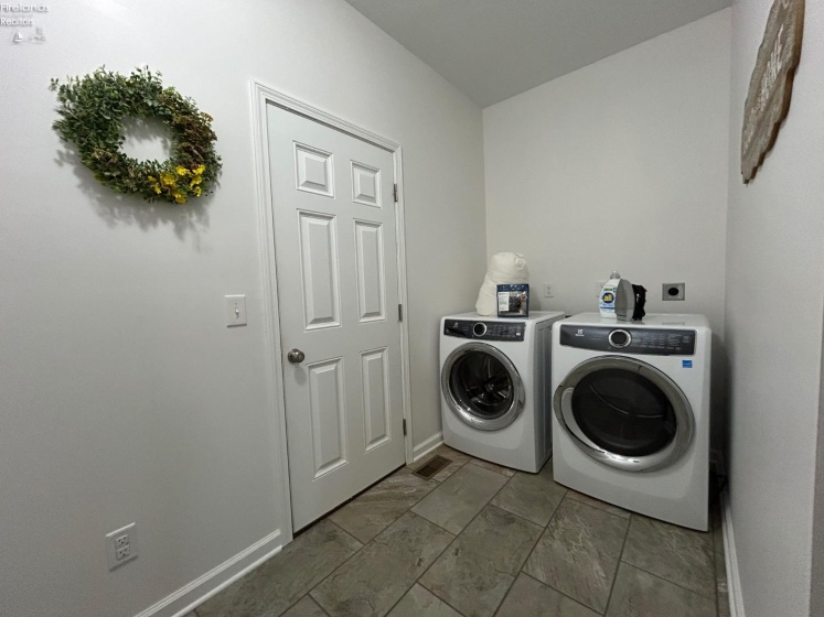6637 High Perch, North Ridgeville, 44039, 3 Bedroom Bedrooms, ,3 BathroomBathrooms,Residential,For Sale,High Perch,20263564