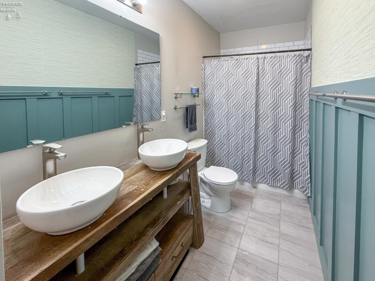 140 Washington Street, Tiffin, 44883, 2 Bedroom Bedrooms, ,1 BathroomBathrooms,Residential,For Sale,Washington,20263556