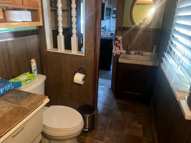 1024 Tiffin Street, Fremont, 43420, 3 Bedroom Bedrooms, ,2 BathroomBathrooms,Residential,For Sale,Tiffin,20263293