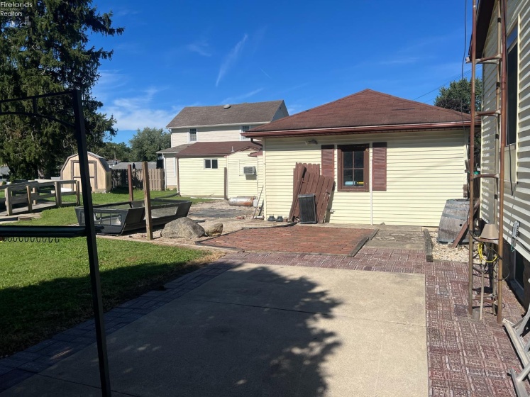 1024 Tiffin Street, Fremont, 43420, 3 Bedroom Bedrooms, ,2 BathroomBathrooms,Residential,For Sale,Tiffin,20263293