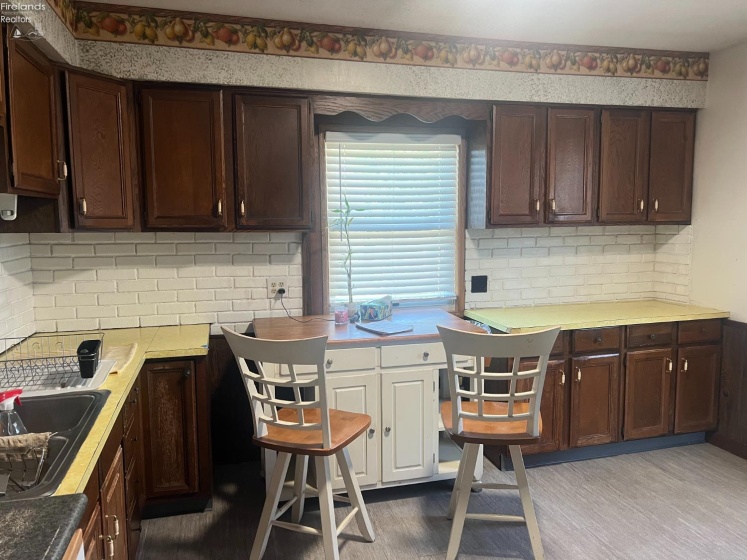 1024 Tiffin Street, Fremont, 43420, 3 Bedroom Bedrooms, ,2 BathroomBathrooms,Residential,For Sale,Tiffin,20263293