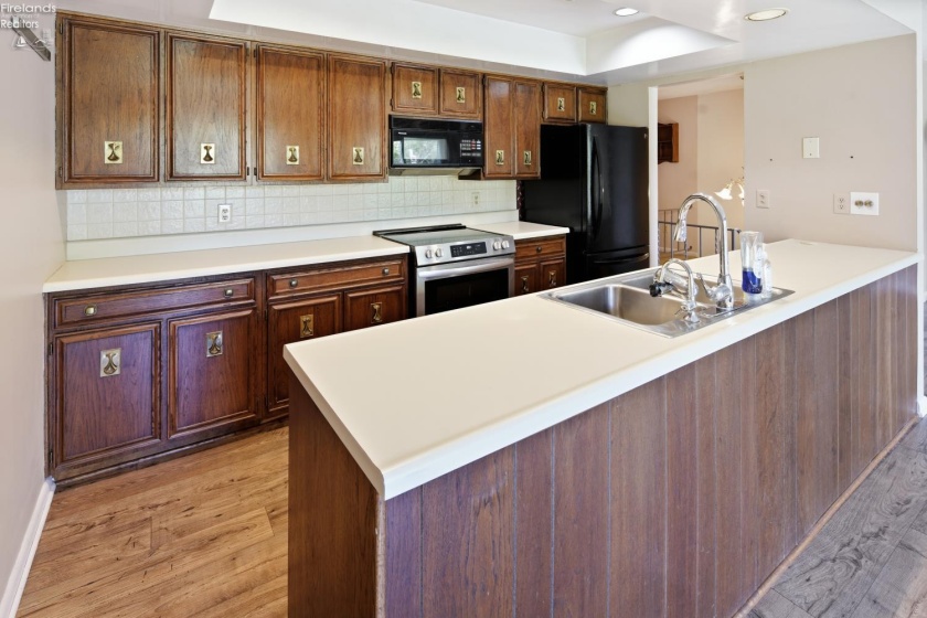 64 River Run Drive, Fremont, 43420, 2 Bedroom Bedrooms, ,3 BathroomBathrooms,Residential,For Sale,River Run,20263408