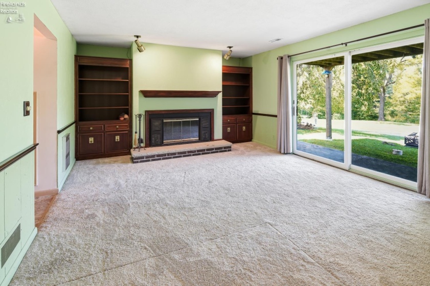 64 River Run Drive, Fremont, 43420, 2 Bedroom Bedrooms, ,3 BathroomBathrooms,Residential,For Sale,River Run,20263408
