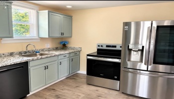 625 Bush Place, Fremont, 43420, 2 Bedroom Bedrooms, ,1 BathroomBathrooms,Residential,For Sale,Bush,20263579