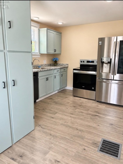 625 Bush Place, Fremont, 43420, 2 Bedroom Bedrooms, ,1 BathroomBathrooms,Residential,For Sale,Bush,20263579