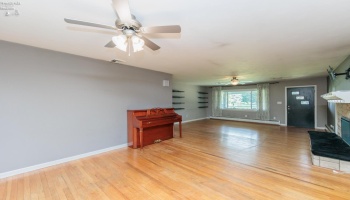 2002 Hull Road, Sandusky, 44870, 3 Bedroom Bedrooms, ,2 BathroomBathrooms,Residential,For Sale,Hull,20263568