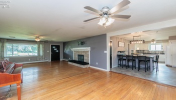 2002 Hull Road, Sandusky, 44870, 3 Bedroom Bedrooms, ,2 BathroomBathrooms,Residential,For Sale,Hull,20263568