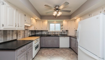 2002 Hull Road, Sandusky, 44870, 3 Bedroom Bedrooms, ,2 BathroomBathrooms,Residential,For Sale,Hull,20263568