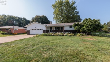2002 Hull Road, Sandusky, 44870, 3 Bedroom Bedrooms, ,2 BathroomBathrooms,Residential,For Sale,Hull,20263568