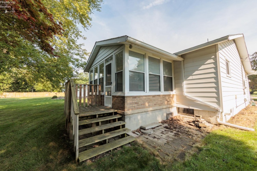 2002 Hull Road, Sandusky, 44870, 3 Bedroom Bedrooms, ,2 BathroomBathrooms,Residential,For Sale,Hull,20263568
