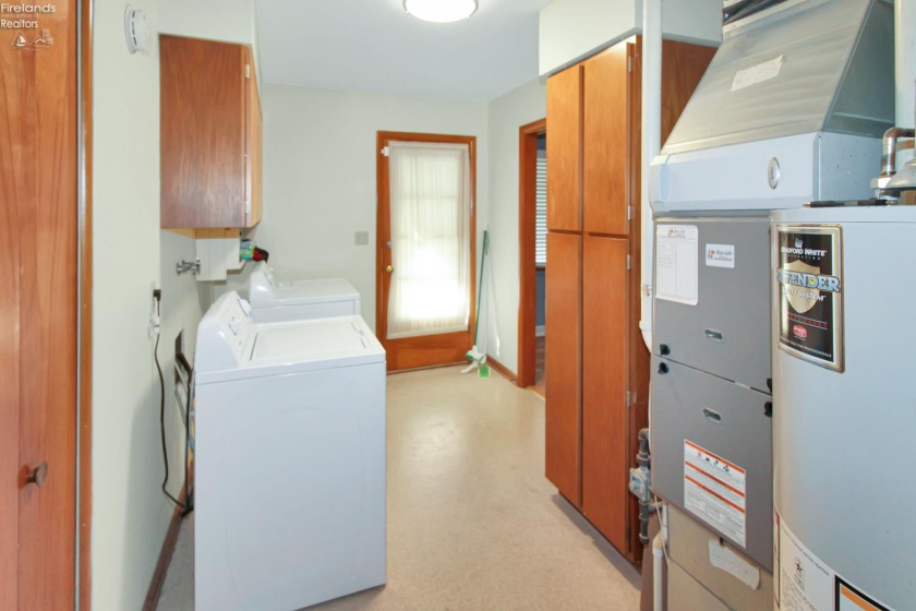 611 Alice Street, Port Clinton, 43452, 2 Bedroom Bedrooms, ,1 BathroomBathrooms,Residential,For Sale,Alice,20263580