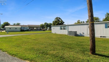 2825 Risingsun Road, Port Clinton, 43452, 1 Bedroom Bedrooms, ,1 BathroomBathrooms,Residential,For Sale,Risingsun,20263583