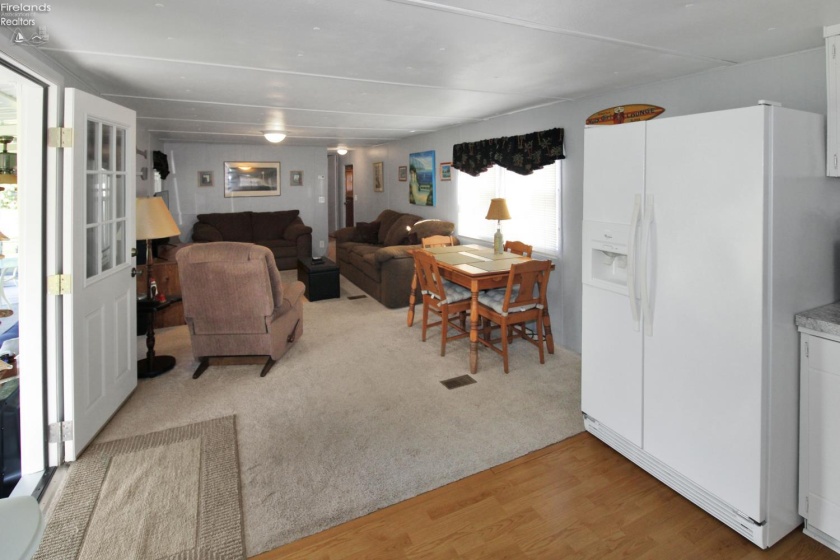 2825 Risingsun Road, Port Clinton, 43452, 1 Bedroom Bedrooms, ,1 BathroomBathrooms,Residential,For Sale,Risingsun,20263583
