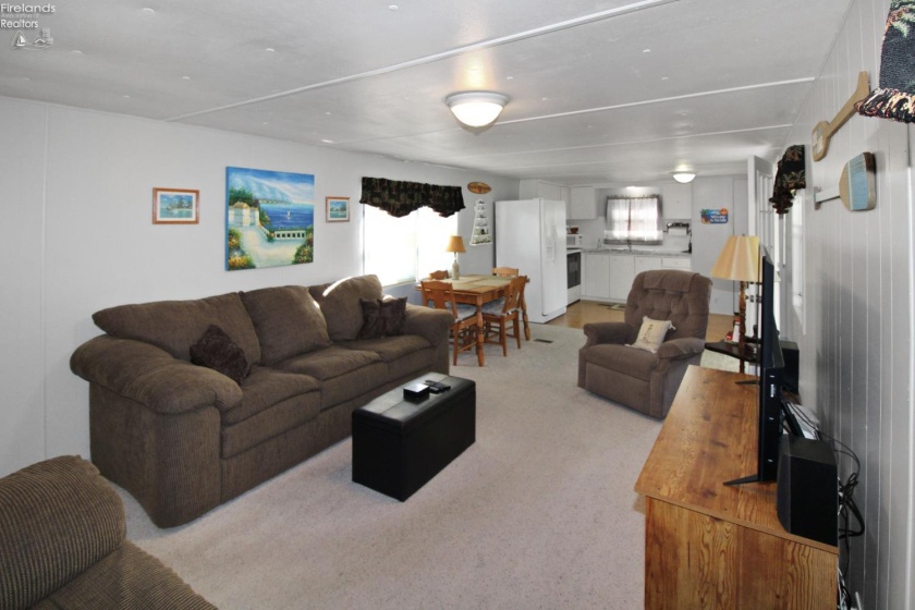 2825 Risingsun Road, Port Clinton, 43452, 1 Bedroom Bedrooms, ,1 BathroomBathrooms,Residential,For Sale,Risingsun,20263583