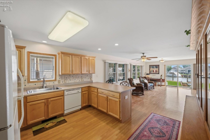 1541 Anchor Avenue, Port Clinton, 43452, 4 Bedroom Bedrooms, ,4 BathroomBathrooms,Residential,For Sale,Anchor,20262782